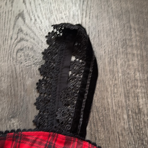 Top - Picture 3 of 4